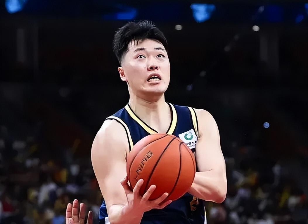 九游娱乐官方网站-虐四川，广东3人被指责！杜锋糟糕用人，张皓嘉与麦考尔打崩身价